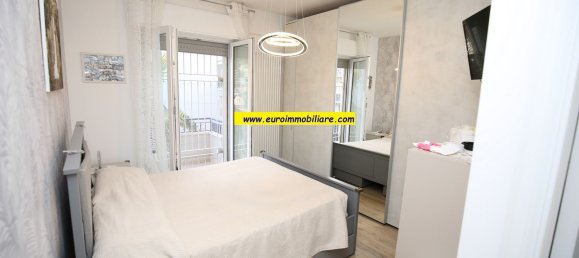 3-salle Appartement à Pineto, Italy No. 295989 18