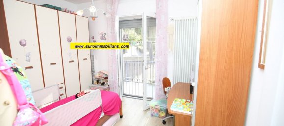 3-salle Appartement à Pineto, Italy No. 295989 13