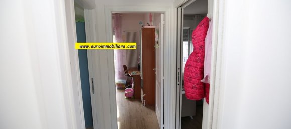 3-salle Appartement à Pineto, Italy No. 295989 10