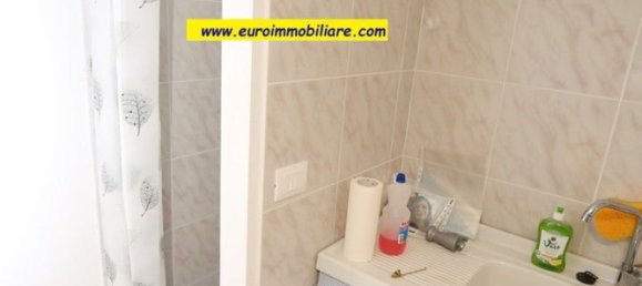 3-salle Appartement à Pineto, Italy No. 295989 26