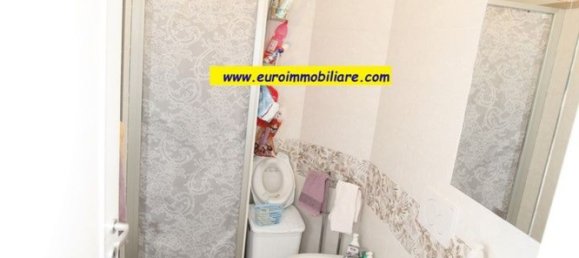 3-salle Appartement à Pineto, Italy No. 295989 19