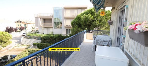 3-salle Appartement à Pineto, Italy No. 295989 7