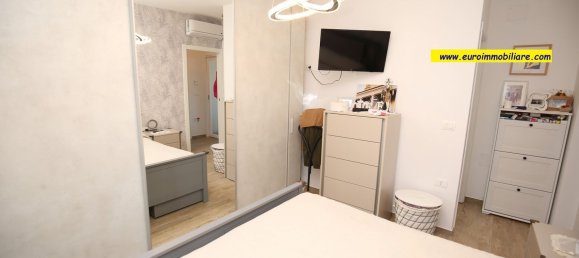 3-salle Appartement à Pineto, Italy No. 295989 21