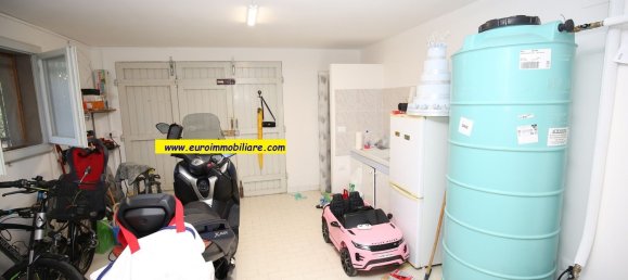 3-salle Appartement à Pineto, Italy No. 295989 27