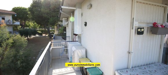 3-salle Appartement à Pineto, Italy No. 295989 9