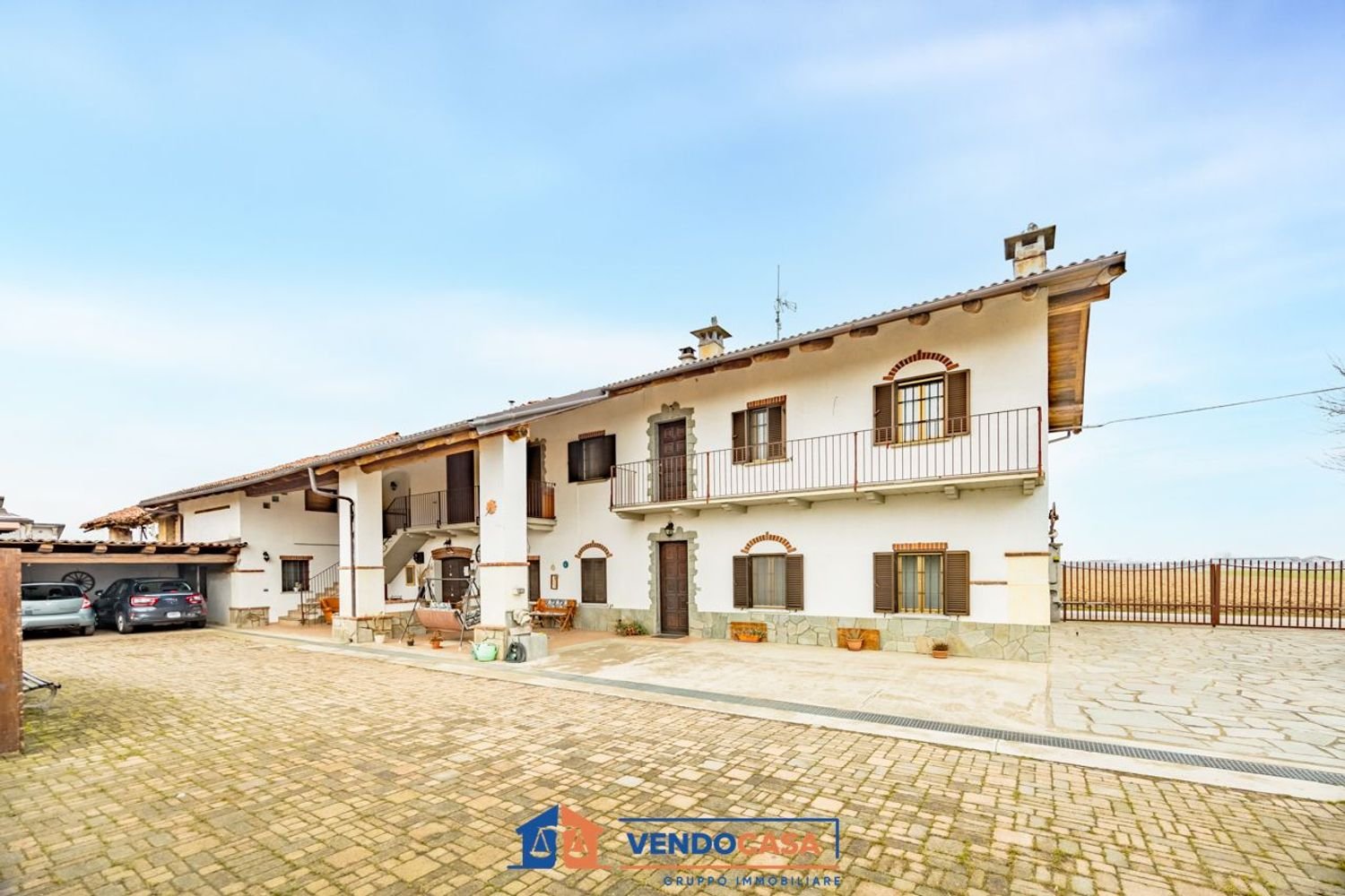 Casa de 9 divisões em Centallo, Italy N.º 72747