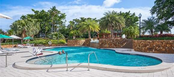 2 غرف نوم عقار تجاري في Miami, الولايات المتحدة رقم 615480 2