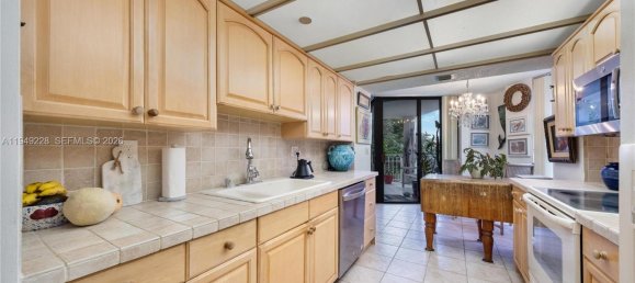 2 غرف نوم عقار تجاري في Miami, الولايات المتحدة رقم 615480 24
