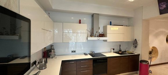 3 bedrooms Apartment in Nasimi, Azerbaijan No. 1380 26