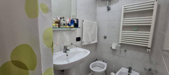 Apartamento de 3 divisões em Casola di Napoli, Italy N.º 177767 7