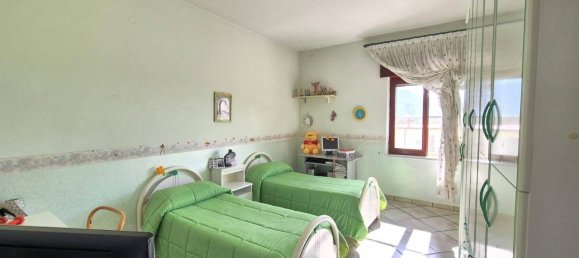 Apartamento de 3 divisões em Casola di Napoli, Italy N.º 177767 4