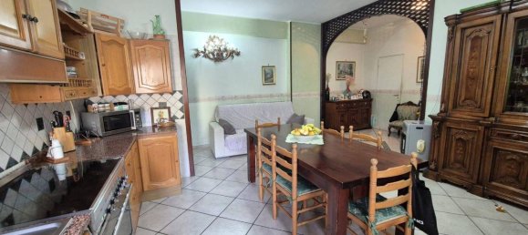 Apartamento de 3 divisões em Casola di Napoli, Italy N.º 177767 5