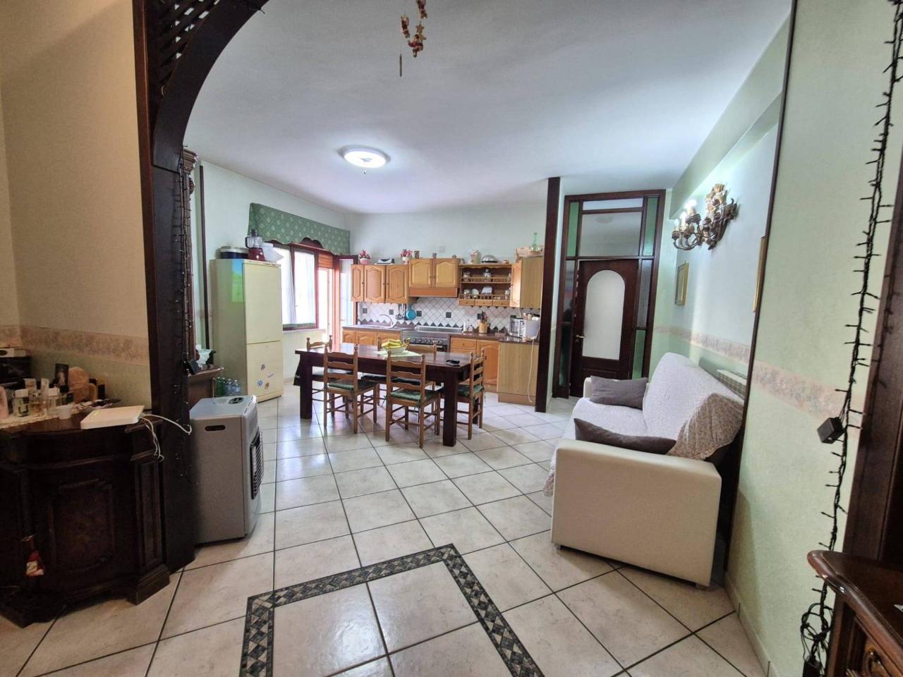 Apartamento de 3 divisões em Casola di Napoli, Italy N.º 177767