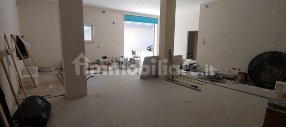 100m² Commercial property in Martina Franca, Italy No. 232588 2
