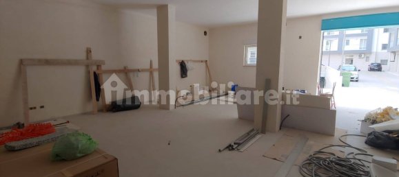 100m² Commercial property in Martina Franca, Italy No. 232588 4