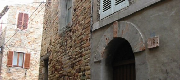 3 bedrooms House in Moresco, Italy No. 145280 3