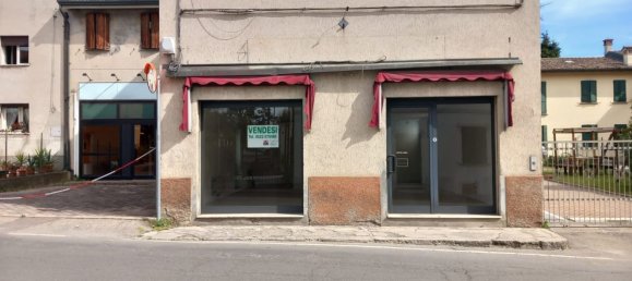 3 rooms Commercial property in Cavriago, Italy No. 75079 7