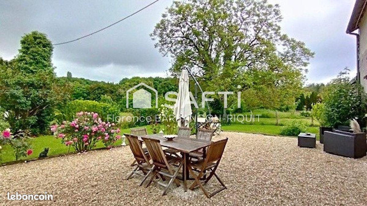 4 bedrooms Castles in Charnizay, France No. 39938