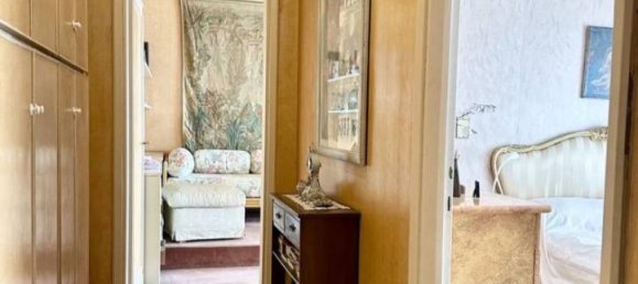 5 rooms Apartment in Turin, Italy No. 136063 12