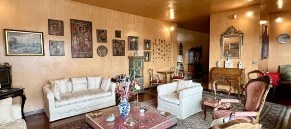 5 rooms Apartment in Turin, Italy No. 136063 6