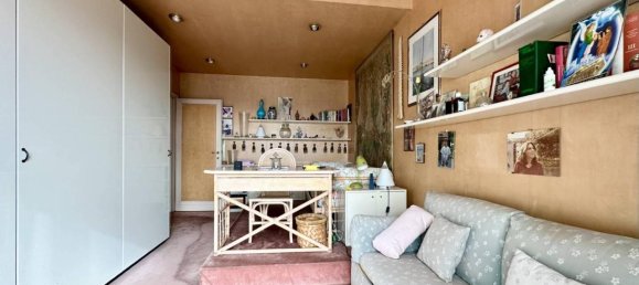 5 rooms Apartment in Turin, Italy No. 136063 14