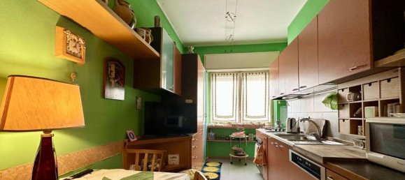 5 rooms Apartment in Turin, Italy No. 136063 9