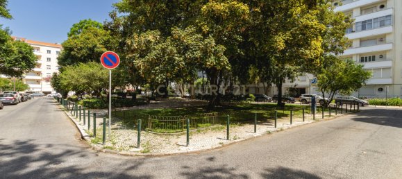 3 bedrooms Apartment in Lisbon, Portugal No. 272739 23