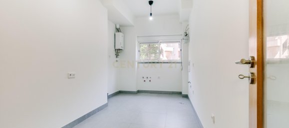 3 bedrooms Apartment in Lisbon, Portugal No. 272739 18