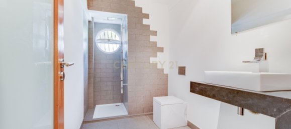 3 bedrooms Apartment in Lisbon, Portugal No. 272739 19