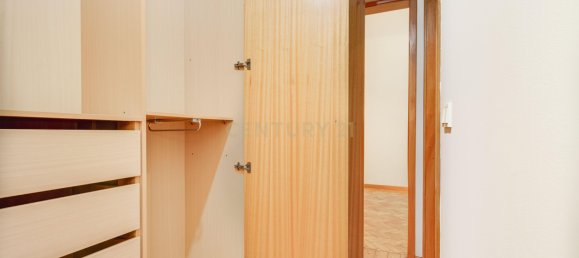 3 bedrooms Apartment in Lisbon, Portugal No. 272739 13