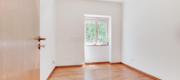 3 bedrooms Apartment in Lisbon, Portugal No. 272739 7