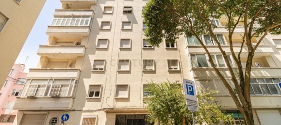 3 bedrooms Apartment in Lisbon, Portugal No. 272739 22