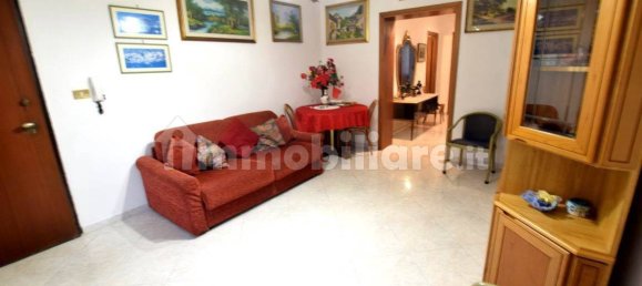 2 bedrooms Apartment in Livorno, Italy No. 151890 2