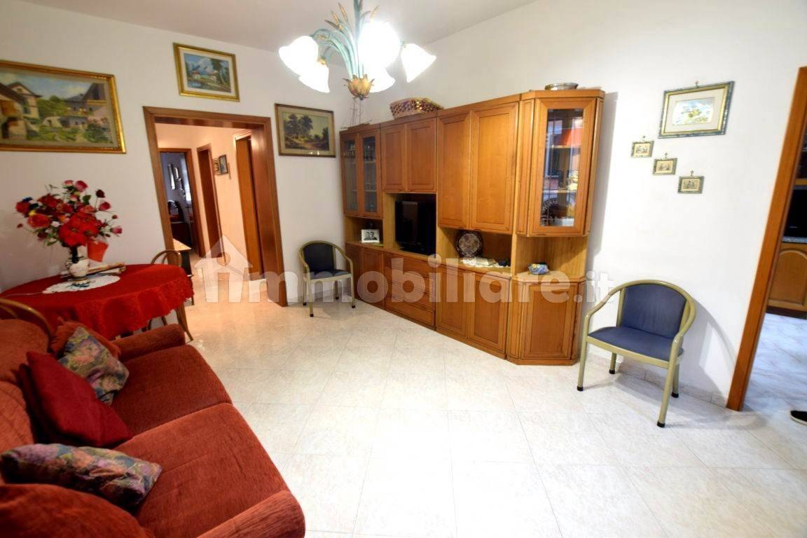 2 bedrooms Apartment in Livorno, Italy No. 151890