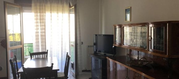 4 rooms Apartment in Gragnano Trebbiense, Italy No. 131493 3