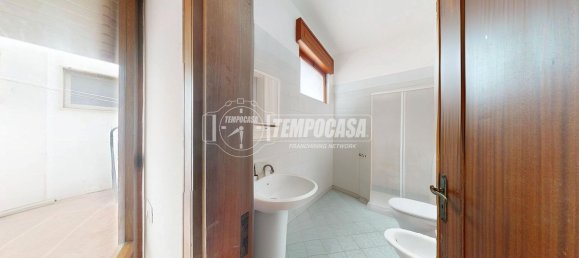 3 rooms Apartment in Lecce, Italy No. 279536 15