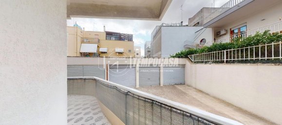 3 rooms Apartment in Lecce, Italy No. 279536 18