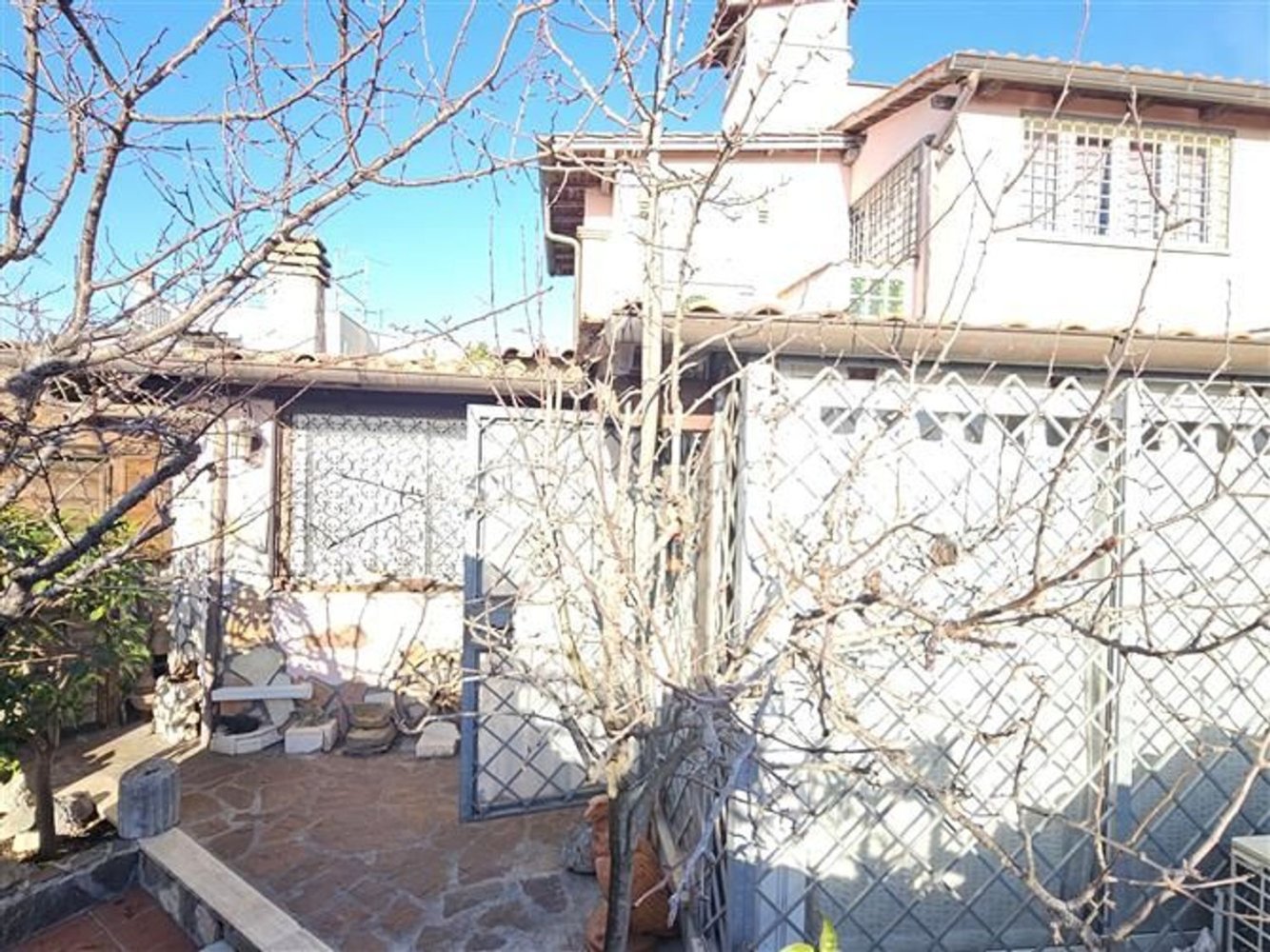 Квартира с 5 комнатами в Ардеа, Италия № 46846