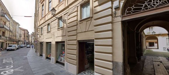 230m² Commercial property in Casale Monferrato, Italy No. 211321 9