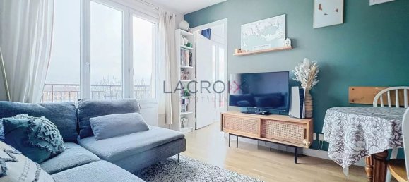 Apartamento de 2 dormitorios en Gentilly, France No. 165346 5