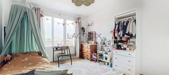 Apartamento de 2 dormitorios en Gentilly, France No. 165346 12