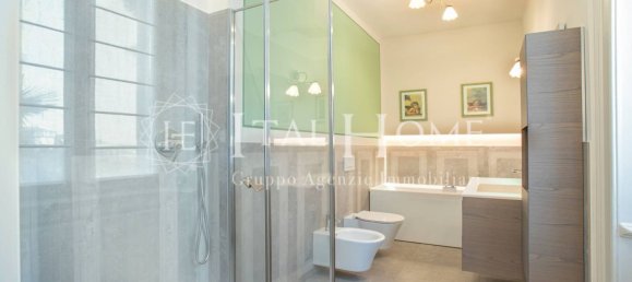 Квартира с 3 спальнями в Бергамо, Италия № 364766 8