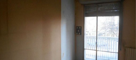 3 rooms Apartment in Milan, Italy No. 245946 8