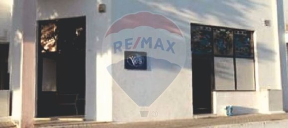 Gewerbliche Immobilie in Setubal, Portugal 105m², Nr. 51737 4