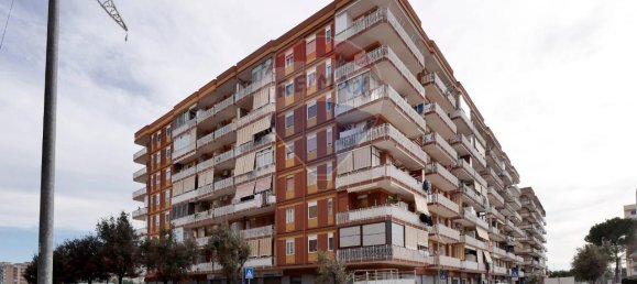 3غرفة شقة في Bari, Italy رقم 238195 2