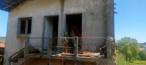 4 bedrooms House in Lousada, Portugal No. 13251 6