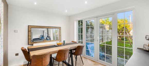 4 bedrooms House in Horley, United Kingdom No. 1070 5