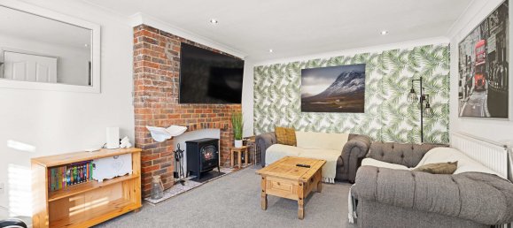 4 bedrooms House in Horley, United Kingdom No. 1070 23