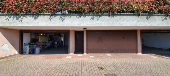 3 bedrooms Apartment in Capiago Intimiano, Italy No. 378789 2