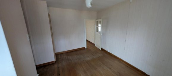 2 bedrooms House in Avoise, France No. 109811 4